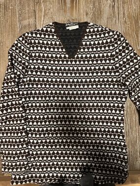 Salvatore Ferragamo Brown and White V-Neck Patterned Sweater